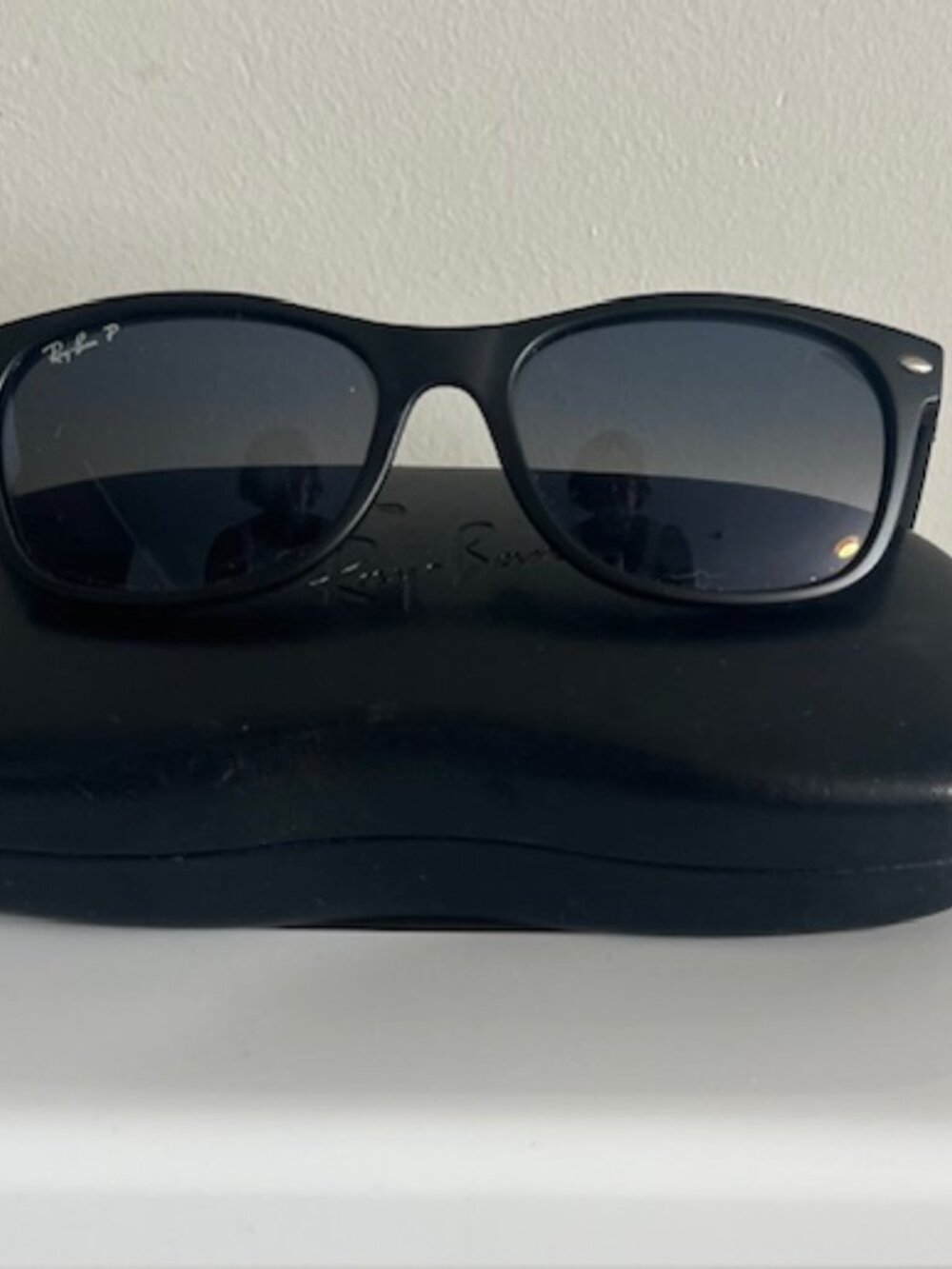 Ray-Ban RB2132 New Wayfarer Polarized Sunglasses Black 55mm.